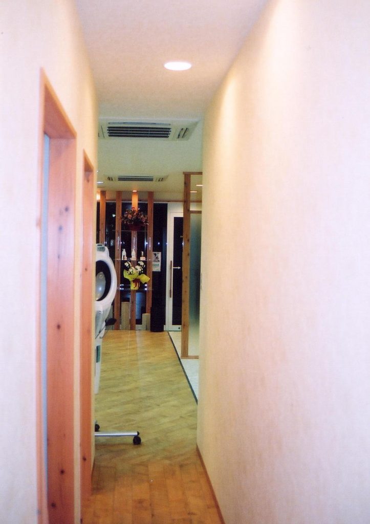くつろぎの空間　ＡＫＩ美容室-廊下