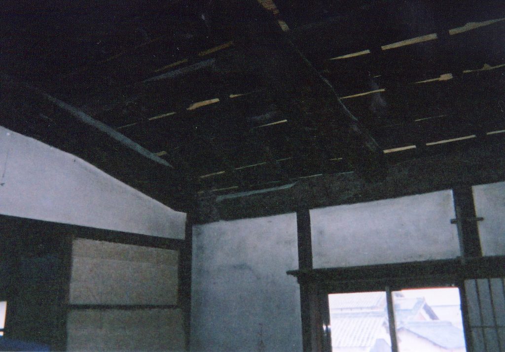 平成１７年こだわり住宅　滋賀県知事賞受賞　「語りかける家」-旧壁