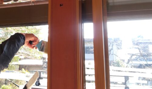 滋賀県栗東市で注文住宅,デザイン住宅の新築一戸建てならベストハウスネクスト｜窓清掃-刷毛